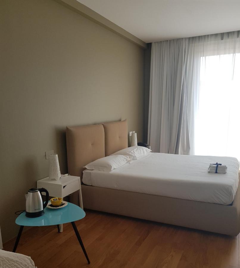 Copacabana Hotel Design Margherita Di Savoia Esterno foto